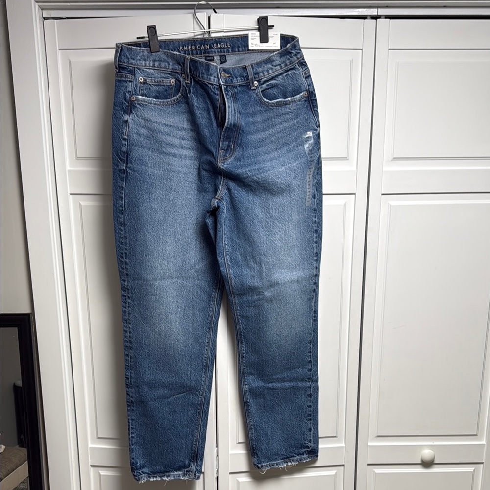 AE Super High Rise Straight Jeans